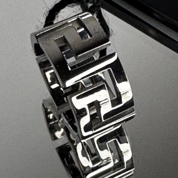 Ring - Picture 6 of 13